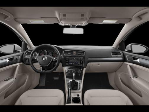 2018 Volkswagen Golf TSI SE