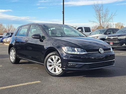 2018 Volkswagen Golf TSI SE