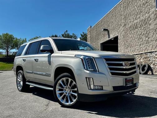 2017 Cadillac Escalade Luxury