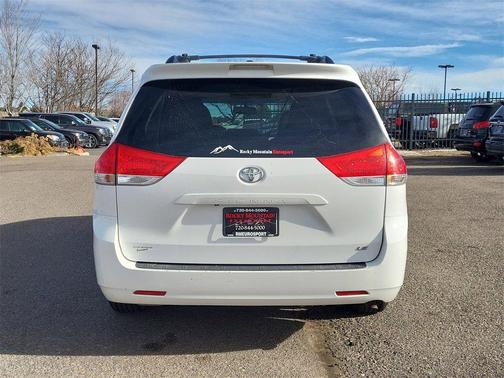 2012 Toyota Sienna LE