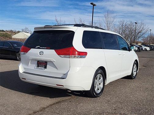 2012 Toyota Sienna LE