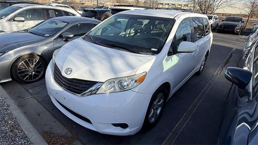 2012 Toyota Sienna LE