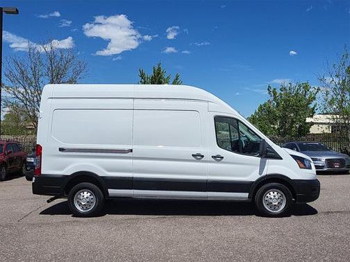 2022 Ford Transit-250 Base