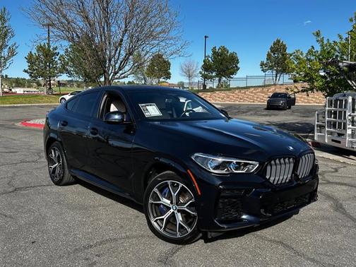 2022 BMW X6 M50i
