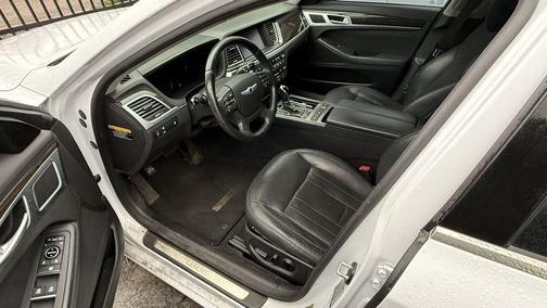 White 2015 Hyundai Genesis 3.8