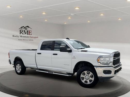 White 2024 RAM 2500 Big Horn Crew Cab 4x4 8' Box