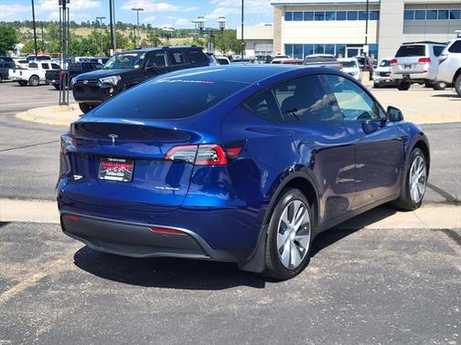 2023 Tesla Model Y Long Range Dual Motor All-Wheel Drive