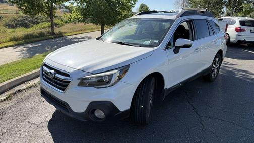 White 2019 Subaru Outback 2.5i Limited