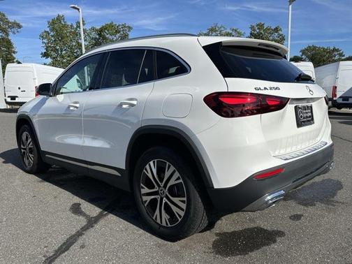2025 Mercedes-Benz GLA 250 4MATIC
