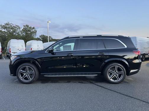 2026 Mercedes-Benz GLS 450 4MATIC