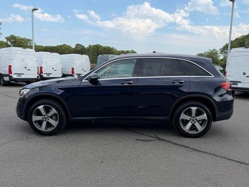 Lunar Blue Metallic 2022 Mercedes-Benz GLC 300 4MATIC