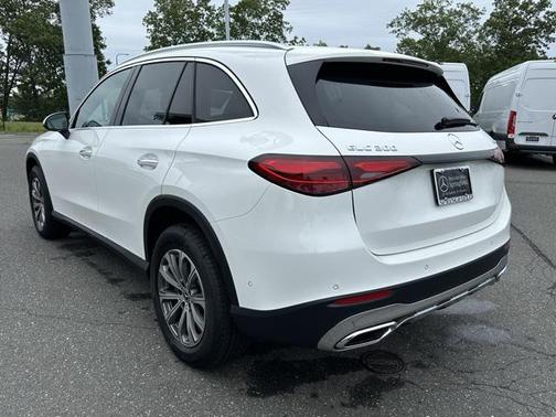 2025 Mercedes-Benz GLC 300 4MATIC