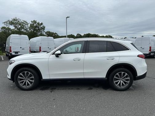 2025 Mercedes-Benz GLC 300 4MATIC