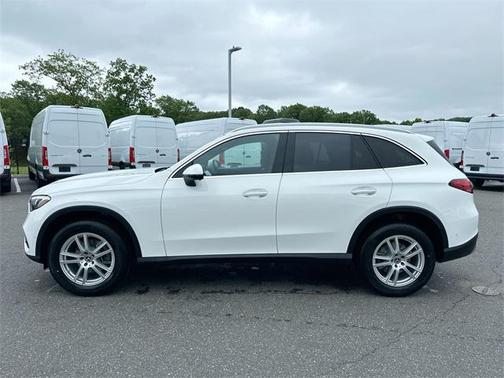 2025 Mercedes-Benz GLC 300 4MATIC