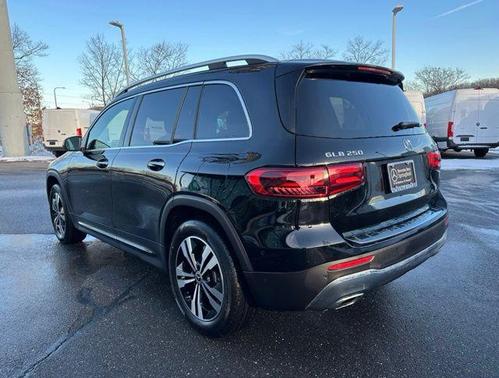 2025 Mercedes-Benz GLB 250 4MATIC