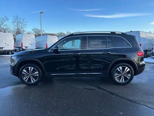 2025 Mercedes-Benz GLB 250 4MATIC