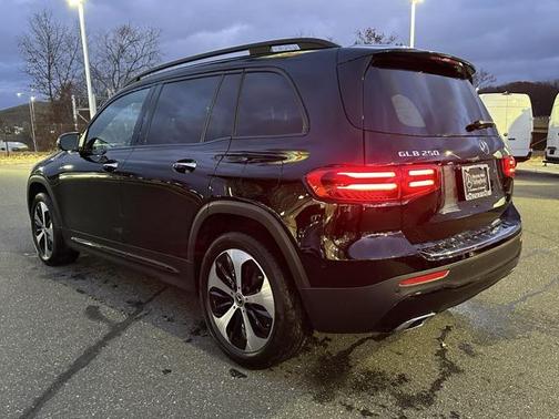 2026 Mercedes-Benz GLB 250 4MATIC