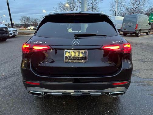 2026 Mercedes-Benz GLC 300 4MATIC