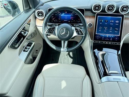2023 Mercedes-Benz GLC 300 4MATIC
