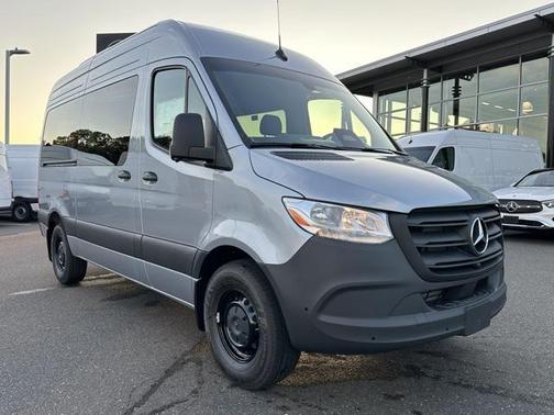 2025 Mercedes-Benz Sprinter 2500 Standard Roof