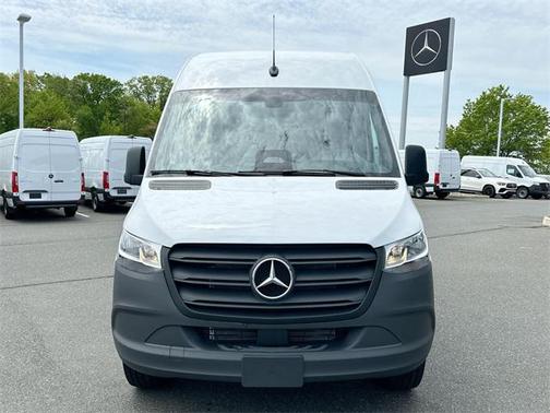 2025 Mercedes-Benz Sprinter 2500 Standard Roof