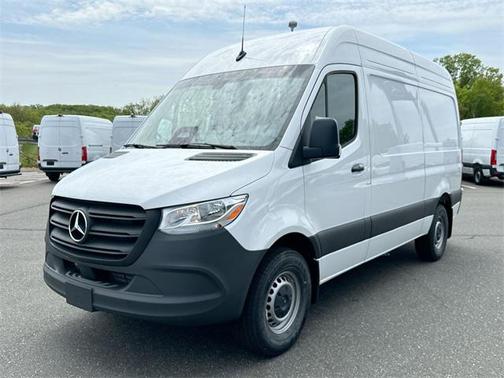 2025 Mercedes-Benz Sprinter 2500 Standard Roof
