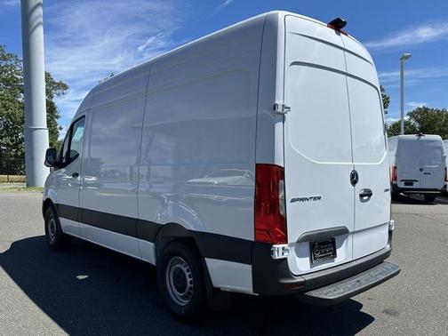 2025 Mercedes-Benz Sprinter 2500 Standard Roof
