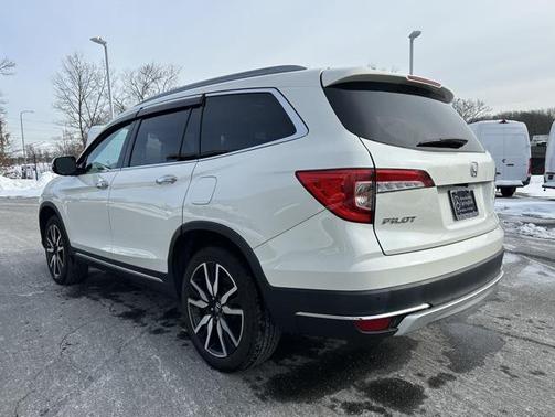 2019 Honda Pilot Touring 8-Passenger