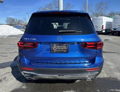 2024 Mercedes-Benz GLB 250 4MATIC