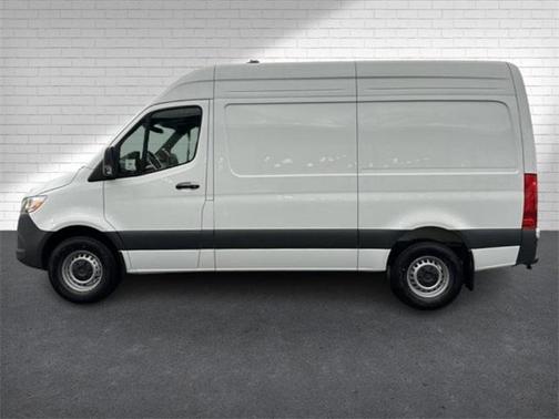 2025 Mercedes-Benz Sprinter 2500 Standard Roof