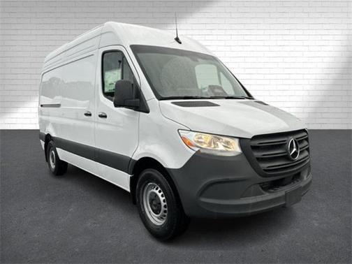 2025 Mercedes-Benz Sprinter 2500 Standard Roof