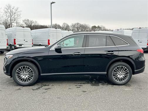 2025 Mercedes-Benz GLC 300 4MATIC