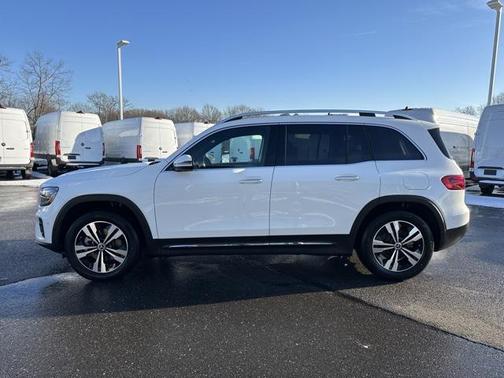 2025 Mercedes-Benz GLB 250 4MATIC