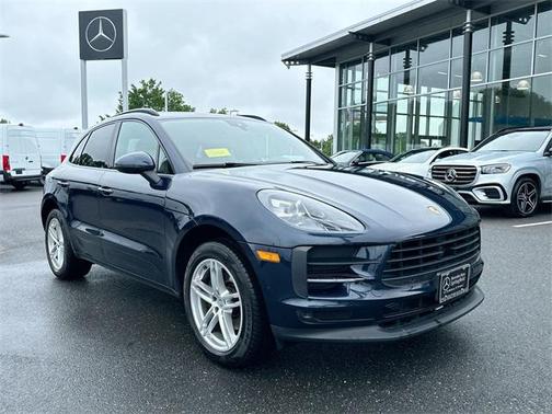 2020 Porsche Macan Base