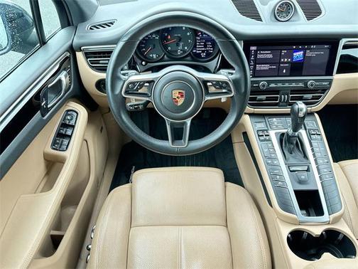 2020 Porsche Macan Base