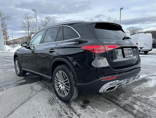 2026 Mercedes-Benz GLC 300 4MATIC