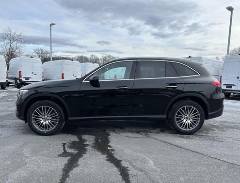 2026 Mercedes-Benz GLC 300 4MATIC