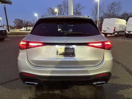 2026 Mercedes-Benz GLC 300 4MATIC