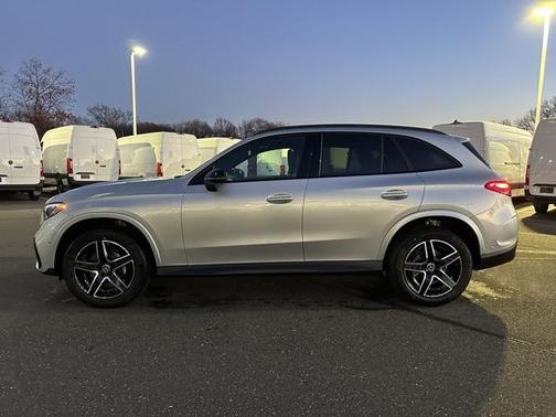 2026 Mercedes-Benz GLC 300 4MATIC