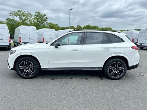 2025 Mercedes-Benz GLC 300 4MATIC