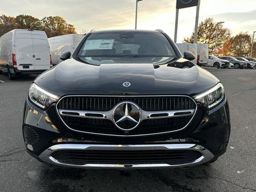 2026 Mercedes-Benz GLC 300 4MATIC