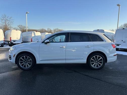 2019 Audi Q7 45 Premium Plus