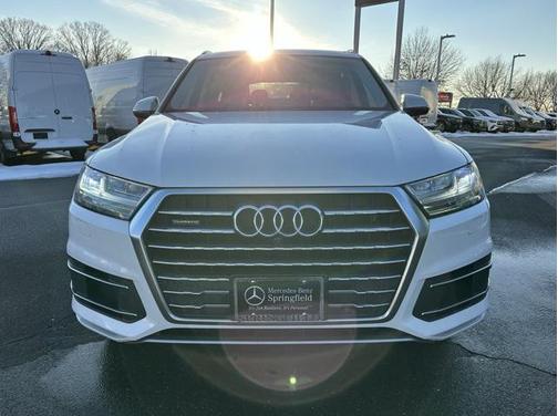 2019 Audi Q7 45 Premium Plus