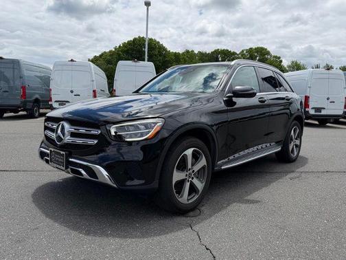 Black 2022 Mercedes-Benz GLC 300 4MATIC