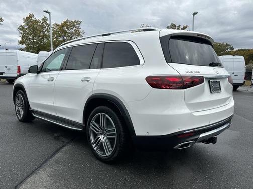 2025 Mercedes-Benz GLS 450 4MATIC
