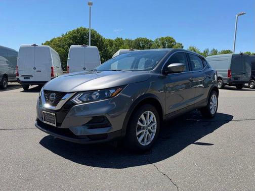Gun Metallic 2022 Nissan Rogue Sport S