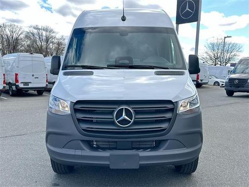 2025 Mercedes-Benz Sprinter 2500 Standard Roof