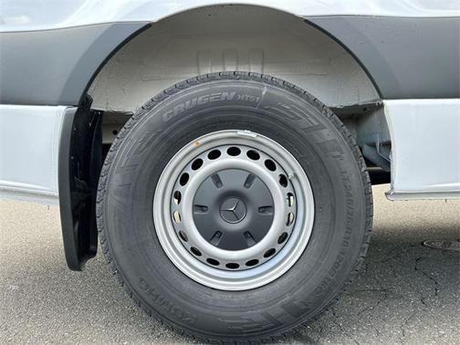 2025 Mercedes-Benz Sprinter 2500 Standard Roof