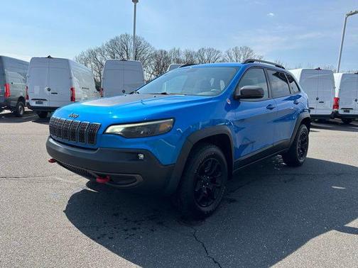 Hydro Blue Pearlcoat 2019 Jeep Cherokee Trailhawk Elite