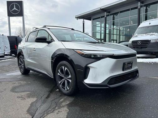 2025 Toyota bZ4X XLE